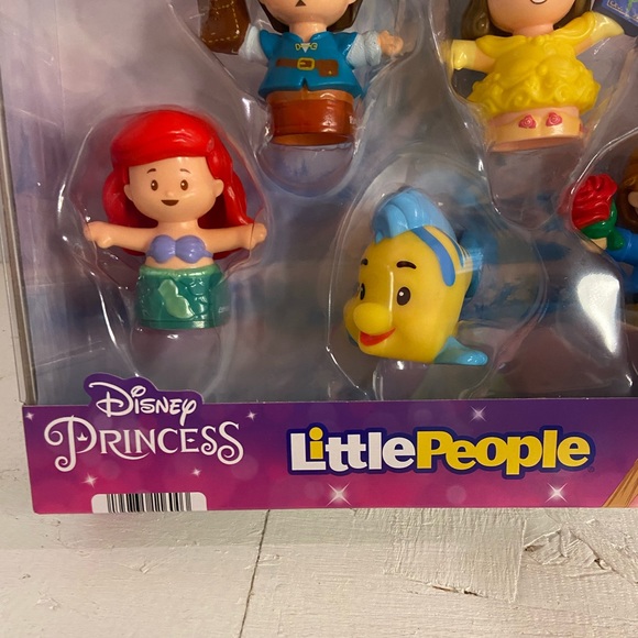 NIB Fisher Price Little People Disney Princess Characters Includes 8 Characters - Picture 3 of 5
